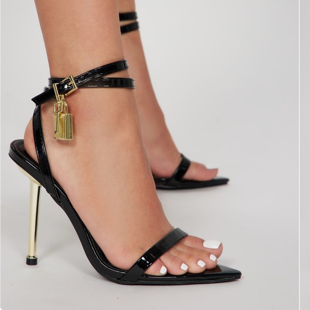 Fashion Nova Black and Gold Strappy Heels
